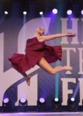 Victoria LAMOUREUX, pendant une compétition de danse